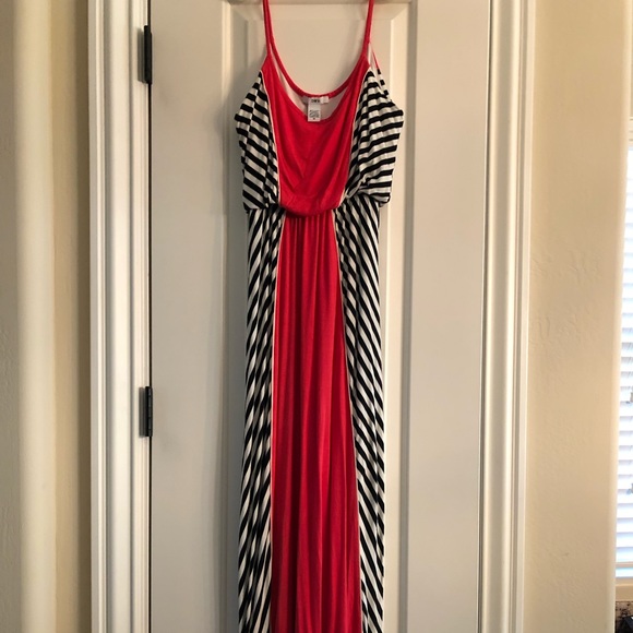 Bar III Maxi Dress - Picture 4 of 4